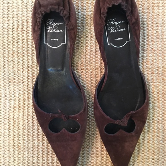 Roger Vivier -Paris- Brown Suede Flats - Picture 2 of 15
